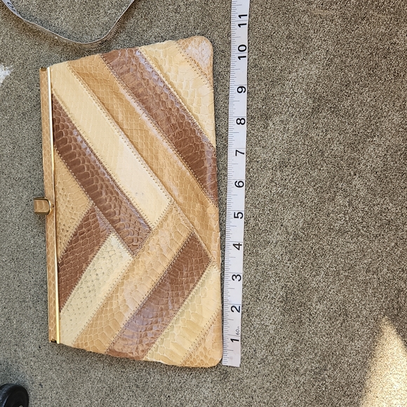 vintage snakeskin clutch - Picture 11 of 12